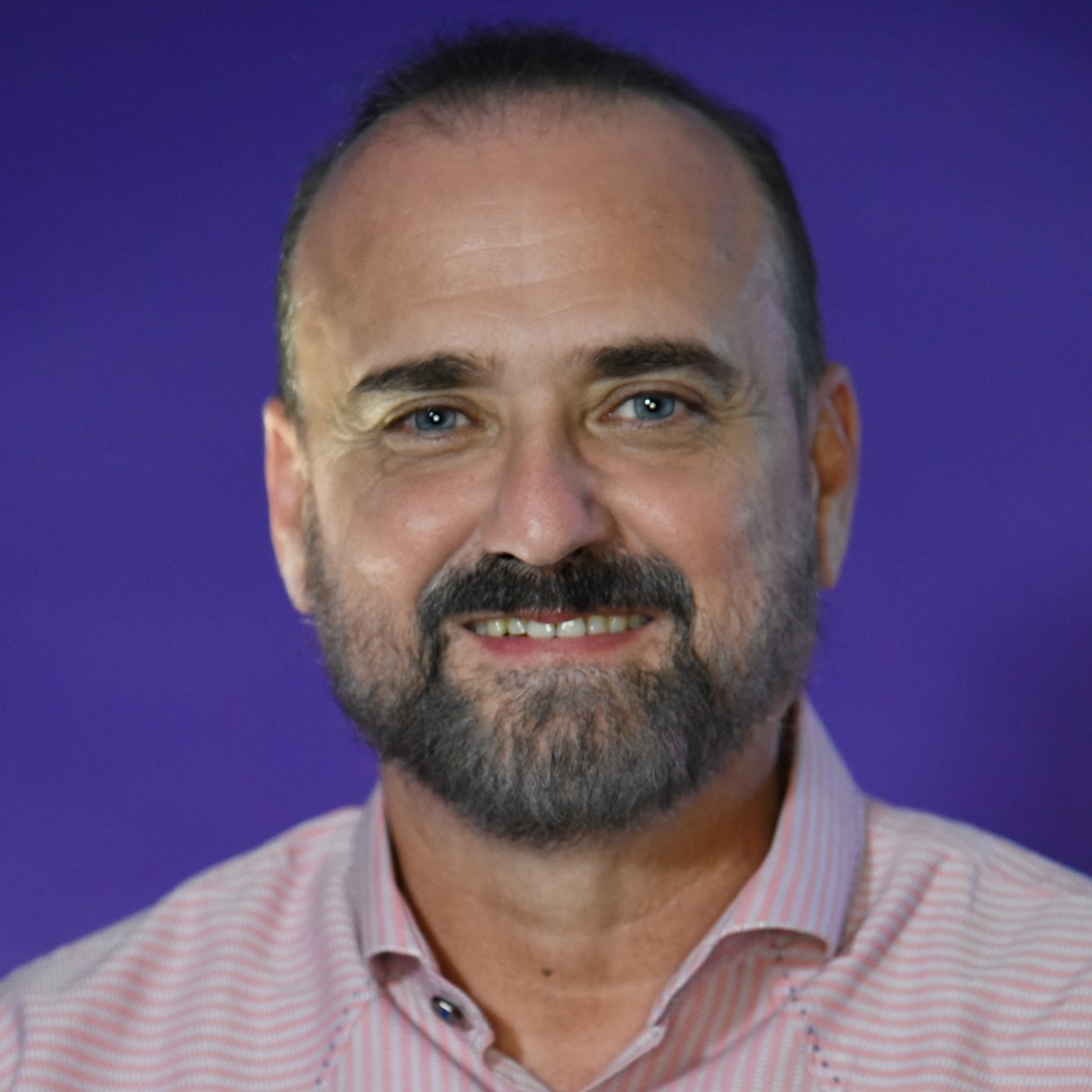 Trescastro, Juan Logo